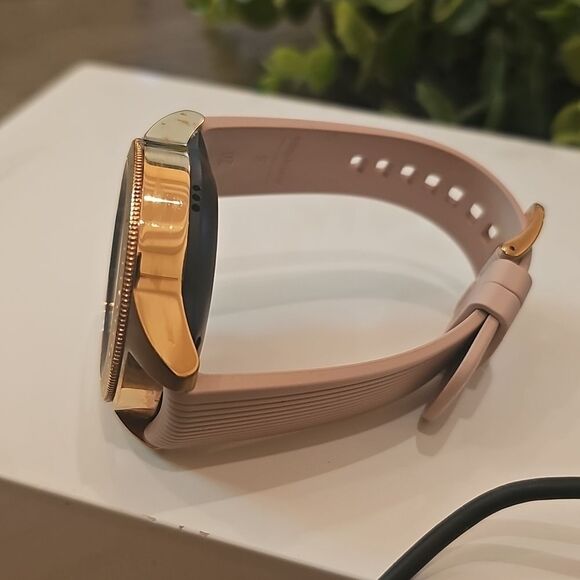 Rose Gold Samsung Smartwatch with Charging Dock - Picture 6 of 12